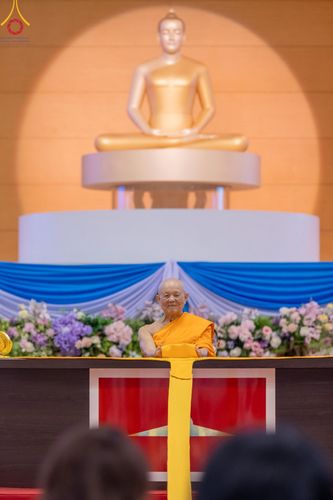 ภาพ No.136787:พิธีตักบาตร พิธีบูชาข้าวพระ ในวันอาทิตย์ต้นเดือนที่ 5 พฤษภาคม พ.ศ. 2567 ณ วัดพระธรรมกาย จ.ปทุมธานี