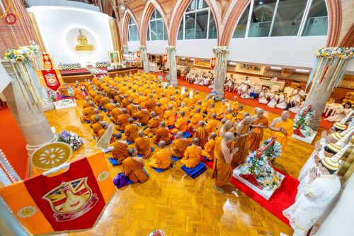 ภาพ No.142794:พิธีพัทธสีมา ประดิษฐานลูกนิมิตมหาสมบัติ สถาปนาอุโบสถวัดพระธรรมกายลอนดอน บูชาธรรม 80 ปี หลวงพ่อธัมมชโย วันเสาร์ที่ 22 มิถุนายน พ.ศ. 2567