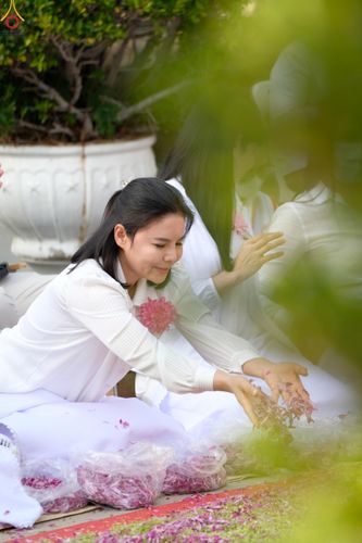 ภาพ No.287902:วันที่ 3 มกราคม พ.ศ. 2569 พิธีต้อนรับพระธรรมยาตรา ครั้งที่ 2 (ภาพชุดที่ 2) ในโครงการธรรมยาตรา กตัญญูบูชา มหาปูชนียาจารย์ พระมงคลเทพมุนี(สด จนฺทสโร) พระผู้ปราบมาร อนุสรณ์สถาน 7 แห่ง ปีที่ 14 ณ อนุสรณ์สถานมหาวิหารพระมงคลเทพมุนี (โลตัสแลนด์) อ.สองพี่น้อง จ.