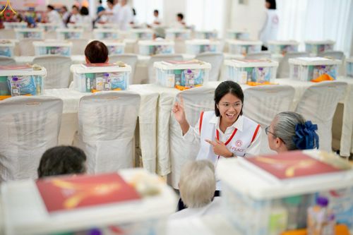 ภาพ No.301559:ภาพเบื้องหลังอาสาสมัครรวมใจ ชุดที่ 4 ในโครงการธรรมยาตรา กตัญญูบูชา มหาปูชนียาจารย์ พระมงคลเทพมุนี(สด จนฺทสโร) พระผู้ปราบมาร อนุสรณ์สถาน 7 แห่ง ปีที่ 14