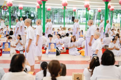 ภาพ No.286531:วันเสาร์ที่ 12 กรกฏาคม พ.ศ.2568 พิธีบรรพชาอุปสมบท  โครงการบรรพชาอุปสมบทหมู่ ธรรมทายาทนานาชาติ(ภาคภาษาจีน), โครงการบรรพชาสามเณร โรงเรียนนานาชาติ รุ่นที 14