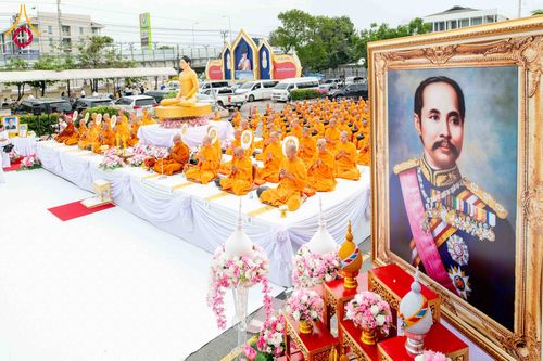 ภาพ No.347008:วันอาทิตย์ที่ 30 สิงหาคม พ.ศ. 2569  พิธีทำบุญตักบาตรพระ 123 รูป เนื่องในโอกาสครบรอบ 122 ปี แห่งการก่อตั้งอำเภอคลองหลวง จังหวัดปทุมธานี ณ บริเวณหน้าที่ว่าการอำเภอคลองหลวง
