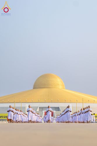 ภาพ No.319422:วันเสาร์ที่ 4 เมษายน พ.ศ.2569 พิธีขอขมา มอบผ้าไตร และถวายบาตรแด่นาคธรรมทายาท ในโครงการบรรพชาสามเณรฟื้นฟูพระพุทธศาสนาทั่วไทย โครงการหน่อแก้วเปรียญธรรม รุ่นที่ 14 โครงการสามเณรยุวธรรมทายาท รุ่นที่ 34 โครงการสามเณรมัชฌิมธรรมทายาท รุ่นที่ 30 ณ สภาธรรมกายสากล