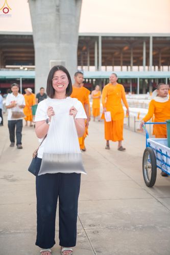 ภาพ No.321238:วันที่ 10-11 เมษายน พ.ศ.2569 การเตรียมกล่องไทยธรรม และการติดผ้ารับประเคน เพื่องานถวายมหาสังฆทาน 40,000 กว่าวัดทั่วประเทศ วันคุ้มครองโลก 22 เมษายน พ.ศ.2569 วัดพระธรรมกาย