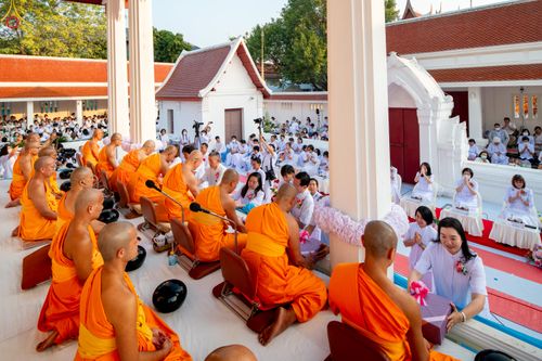 ภาพ No.297574:วันที่ 18 มกราคม พ.ศ. 2569 พิธีตักบาตรพระธรรมยาตรา ณ วัดโบสถ์บน ต.บางคูเวียง จ.นนทบุรี อนุสรณ์สถานลำดับที่ 4 สถานที่เกิดด้วยกายธรรม ในโครงการธรรมยาตรา กตัญญูบูชา มหาปูชนียาจารย์ พระมงคลเทพมุนี(สด จนฺทสโร) พระผู้ปราบมาร อนุสรณ์สถาน 7 แห่ง ปีที่ 14