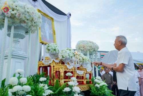 ภาพ No.313850:วันอาทิตย์ที่ 14 มีนาคม พ.ศ. 2569 ทำบุญเมืองหาดใหญ่ตักบาตรพระ 1,109 รูป เติมบุญใหญ่ หลังวิกฤตมหาอุทกภัย ณ ซุ้มประตูไชน่าทาวน์ ถนนศุภสารรังสรรค์ อ.หาดใหญ่ จ.สงขลา