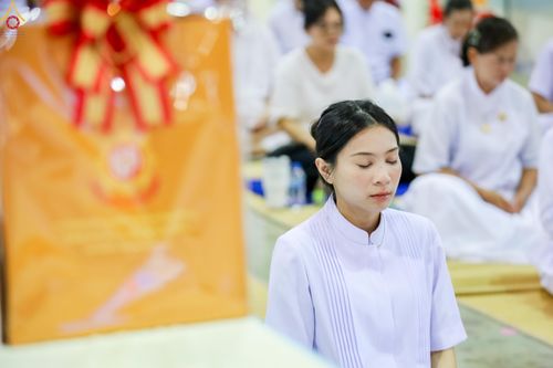 ภาพ No.342192:วันอาทิตย์ที่ 2 สิงหาคม พ.ศ.2569 วันสมาธิโลก การต้อนรับปฏิสันถารพระสังฆาธิการ ,พิธีบูชาข้าวพระ ณ สภาธรรมกายสากล วัดพระธรรมกาย