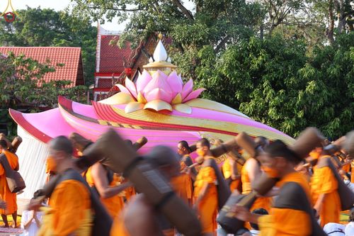 ภาพ No.72364:พิธีต้อนรับพระธรรมยาตรา ในโครงการธรรมยาตรากตัญญูบูชา มหาปูชนียาจารย์ พระมงคลเทพมุนี(สด จนฺทสโร) พระผู้ปราบมาร อนุสรณ์สถาน 7 แห่ง ปีที่ 11 วันที่ 18 มกราคม พ.ศ. 2566 ณ อนุสรณ์สถานลำดับที่ 4 สถานที่เกิดด้วยกายธรรม วัดโบสถ์ (บน) บางคูเวียง อ.บางกรวย จ.นนทบุ