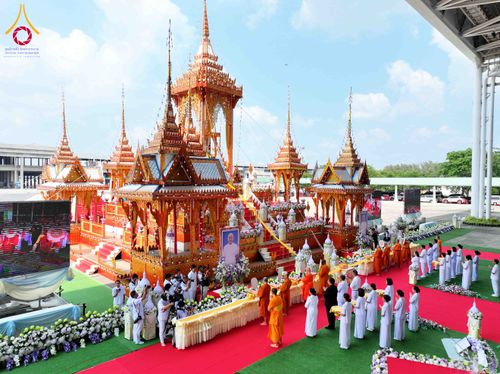 ภาพ No.316586:วันอาทิตย์ที่ 29 มีนาคม พ.ศ. 2569 พิธีทอดผ้าบังสุกุลและพิธีชำระร่าง โยมพ่อณรงค์ จินตมากุล  สิริอายุ 99 ปี 11 เดือน โยมบิดา พระครูปลัดรัตนวีรวัฒน์ (รังสฤษดิ์ อิทฺธิจินตโก) ที่ปรึกษาเจ้าคณะจังหวัดปทุมธานี เจ้าอาวาสวัดพระธรรมกาย  ณ ฌาปนสถานชั่วคราว ทางเข้า 