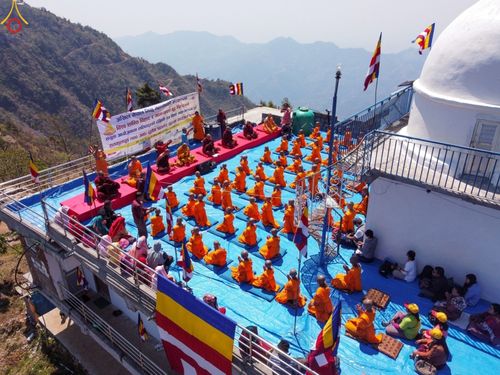 ภาพ No.80344:โครงการบรรพชาสามเณรภาคฤดูร้อน 100 รูป   ณ วัดมาศคันธะพุทธวิหาร เมืองลลิตปูร ประเทศเนปาล   ระหว่างวันที่ 5-15 เมษายน พ.ศ. 2566