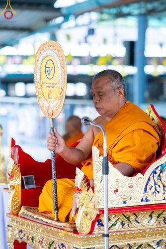 ภาพ No.311044:วันพฤหัสบดีที่ 26 กุมภาพันธ์ พ.ศ. 2569 พิธีถวายสังฆทานแด่คณะสงฆ์ 323 วัด ปีที่ 22 ครั้งที่ 182 พิธีมอบกองทุนหนุนแรงใจช่วยครูใต้ ปีที่ 19 ครั้งที่ 145 และพิธีทำบุญอุทิศส่วนกุศลให้ผู้วายชนม์