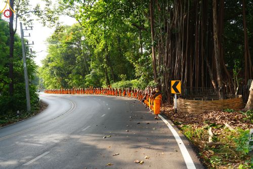 ภาพ No.81253:พระภิกษุ สามเณร วัดบ้านขุน  ธรรมยาตราฉลองแชมป์บาลี ของคณะสงฆ์ภาค 7 ประจำปี 2566 วันเสาร์ที่ 27 พฤษภาคม พ.ศ. 2566