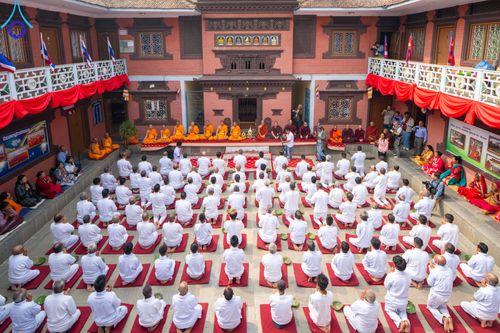 ภาพ No.313325:วันพุธที่ 11 มีนาคม พ.ศ. 2569 พิธีตัดปอยผมโครงการบรรพชาสามเณร  ณ วัดอเชศวร (Aksheswar Mahavihar) ประเทศเนปาล