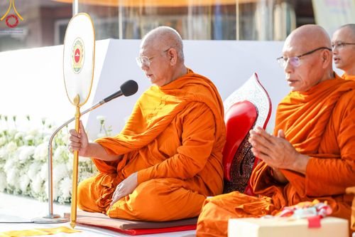 ภาพ No.343179:วันอาทิตย์ที่ 16 สิงหาคม พ.ศ.2569 พิธีตักบาตรพระ 10,000 รูป นานาชาติ ปีที่ 23 คณะสงฆ์ 4 ประเทศ 14 จังหวัดภาคใต้ น้อมถวายเป็นพุทธบูชา ทำบุญเพื่อแม่- พ่อ ณ ถนนนิพัทธ์อุทิศ 3 อ.หาดใหญ่ จ.สงขลา