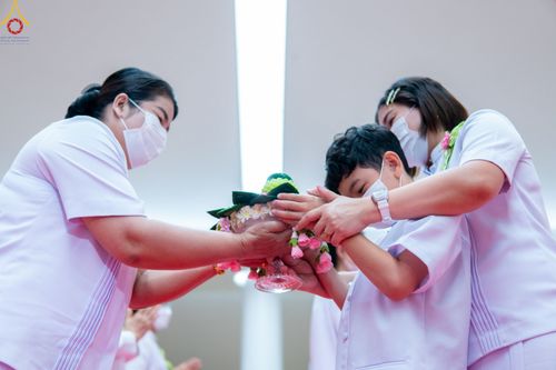 ภาพ No.84709:พิธีบรรจุพระบรมสารีริกธาตุภายในเกตุดอกบัวตูม องค์พระประธาน ณ ห้องแก้วสารพัดนึก 2 วัดพระธรรมกาย ในวันอาสาฬหบูชา อังคารที่ 1 สิงหาคม พ.ศ.2566