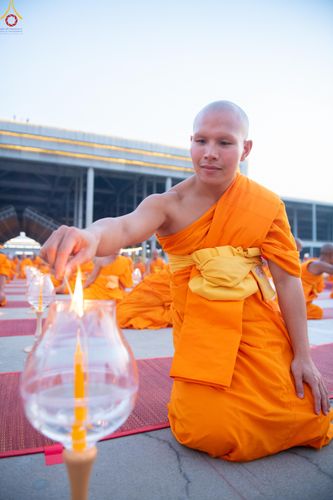 ภาพ No.307873:วันที่ 31 มกราคม พ.ศ. 2569 พิธีจุดประทีปธรรมถวายเป็นพุทธบูชา  และบูชาธรรมมหาปูชนียาจารย์ (ภาพชุดที่ 2) ณ วัดพระธรรมกาย ปทุมธานี ในโครงการธรรมยาตรา กตัญญูบูชา มหาปูชนียาจารย์ พระมงคลเทพมุนี(สด จนฺทสโร) พระผู้ปราบมาร อนุสรณ์สถาน 7 แห่ง ปีที่ 14