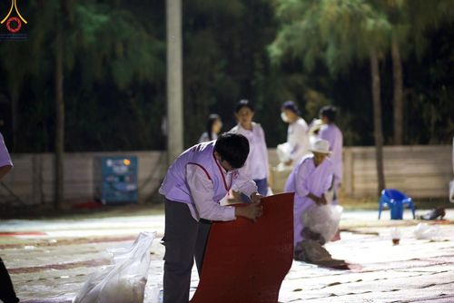 ภาพ No.108872:V.6 บุญเข้า การเตรียมงาน เก็บงาน การรับบุญของเจ้าหน้าที่หน่วยงานต่างๆ เพื่อโครงการธรรมยาตรา กตัญญูบูชามหาปูชนียาจารย์ พระมงคลเทพมุนี (สด จนฺทสโร) พระผู้ปราบมาร อนุสรณ์สถาน 7 แห่ง ปีที่ 12 ระหว่างวันที่ 2 - 31 มกราคม พ.ศ.2567