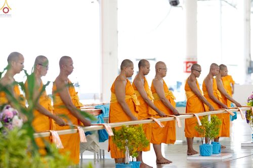 ภาพ No.240911:วันพุธที่ 27 สิงหาคม พ.ศ. 2568 พิธีทอดผ้าป่าเพื่อสร้างอาคาร  82 ปี หลวงพ่อธัมมชโย สมทบกฐินวัดพระธรรมกาย และกฐิน 30,000 วัดทั่วประเทศ ครั้งที่ 1