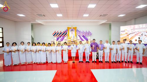 ภาพ No.227302:วันอังคารที่ 3 มิถุนายน พ.ศ. 2568 นายอำเภอคลองหลวง นำพสกนิกรรวมใจภักดิ์ สมเด็จพระนางเจ้าฯ พระบรมราชินี เนื่องในโอกาสวันเฉลิมพระชนมพรรษา ณ อาคารปลูกศรัทธา 2 วัดพระธรรมกาย อ.คลองหลวง จ.ปทุมธานี