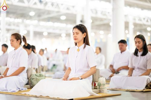 ภาพ No.207452:พิธีตักบาตร และปฏิบัติธรรมช่วงสาย ในวันมาฆบูชา วันพุธที่ 12 กุมภาพันธ์ พ.ศ. 2568 ณ วัดพระธรรมกาย จังหวัดปทุมธานี