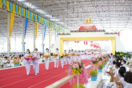 ภาพ No.65274:พิธีทอดผ้าป่า ในวันอาทิตย์ต้นเดือนที่ 4 ธันวาคม พ.ศ. 2565 ณ วัดพระธรรมกาย จ.ปทุมธานี