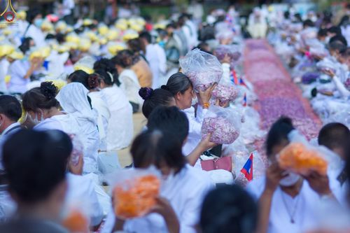 ภาพ No.72242:พิธีต้อนรับพระธรรมยาตรา ในโครงการธรรมยาตรากตัญญูบูชา มหาปูชนียาจารย์ พระมงคลเทพมุนี(สด จนฺทสโร) พระผู้ปราบมาร อนุสรณ์สถาน 7 แห่ง ปีที่ 11 วันที่ 18 มกราคม พ.ศ. 2566 ณ อนุสรณ์สถานลำดับที่ 4 สถานที่เกิดด้วยกายธรรม วัดโบสถ์ (บน) บางคูเวียง อ.บางกรวย จ.นนทบุ