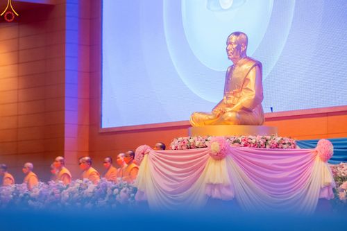 ภาพ No.89895:พิธีปฎิบัติธรรมและพิธีทอดผ้าป่าสมทบกฐินครั้งที่ 3 เนื่องใน 139 ปี วันคล้ายวันเกิดด้วยรูปกายเนื้อ พระมงคลเทพมุนี (สด จนฺทสโร) พระผู้ปราบมาร วันอังคารที่ 10 ตุลาคม พ.ศ. 2566 ณ วัดพระธรรมกาย จ.ปทุมธานี