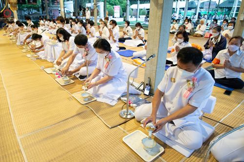 ภาพ No.69228:พิธีถวายภัตตาหารเป็นสังฆทาน แด่คณะพระธรรมยาตราฯ ในโครงการธรรมยาตราฯ ปีที่ 11 ณ อนุสรณ์สถานมหาวิหารพระมงคลเทพมุนี อ.สองพี่น้อง จ.สุพรรณบุรี วันที่ 4 และ 5 มกราคม พ.ศ. 2566