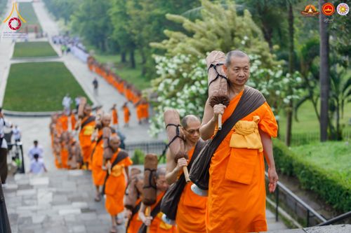 ภาพ No.280070:วันที่ 31 ธันวาคม พ.ศ. 2568 เดินธรรมยาตราที่บรมพุทธโธ อินโดนีเซีย