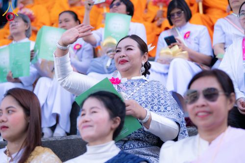 ภาพ No.328940:วันเสาร์ที่ 16 พฤษภาคม พ.ศ.2569 งานเทศกาลโคมวิสาขบูชานานาชาติ หรือ ยอนดึงฮเว  연등회 (Lotus Lantern Festival) ประจำปี 2569 ประเทศเกาหลีใต้