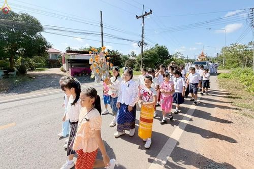 ภาพ No.281746:วันที่ 5 พฤศจิกายน พ.ศ. 2568 พิธีทอดกฐินสามัคคีทั่วไทย 30,000 วัด  โดยคณะศิษยานุศิษย์ บูชาธรรม 81 ปี  หลวงพ่อธัมมชโย ณ วัดบางทึง อ.ควนเนียง จ.สงขลา