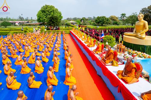 ภาพ No.314147:วันจันทร์ที่ 16 มีนาคม พ.ศ. 2569 พิธีถวายบาตรอัฐบริขาร และพิธีขอนิสัยแก่สามเณรธรรมทายาท 500 รูป ณ วิหารมายาเทวี ประเทศเนปาล