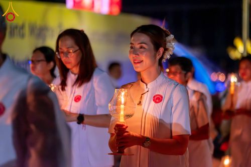 ภาพ No.312328:วันอังคารที่ 3 มีนาคม พ.ศ.2569 พิธีเวียนประทักษิณและจุดมาฆประทีป (ภาพชุดที่ 2) ณ ลานธรรมพระมหาธรรมกายเจดีย์ วัดพระธรรมกาย