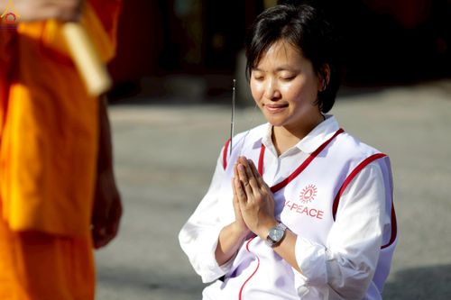 ภาพ No.296254:ภาพเบื้องหลังอาสาสมัครรวมใจ ชุดที่ 2 ในโครงการธรรมยาตรา กตัญญูบูชา มหาปูชนียาจารย์ พระมงคลเทพมุนี(สด จนฺทสโร) พระผู้ปราบมาร อนุสรณ์สถาน 7 แห่ง ปีที่ 14