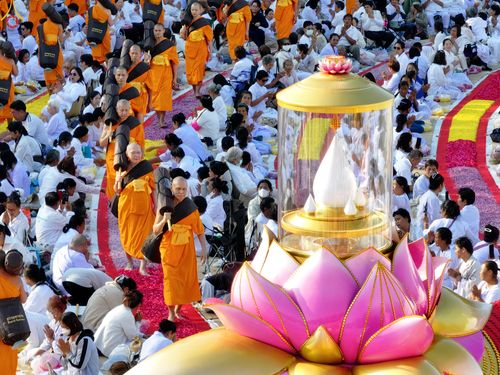 ภาพ No.289702:วันที่ 7 มกราคม พ.ศ. 2569 พิธีต้อนรับพระธรรมยาตรา ณ อนุสรณ์สถานลำดับที่ 2 สถานที่ตั้งมโนปณิธานบวชตลอดชีวิต อนุสรณ์สถานคลองบางนางแท่น อ.สามพราน จ.นครปฐม ในโครงการธรรมยาตรา กตัญญูบูชา มหาปูชนียาจารย์ พระมงคลเทพมุนี(สด จนฺทสโร) พระผู้ปราบมาร อนุสรณ์สถาน 7 แ