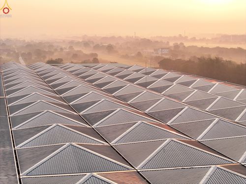 ภาพ No.279784:วันที่ 1 มกราคม พ.ศ.2569 พิธีตักบาตรในวันขึ้นปีใหม่ ณ ลานธรรม วัดพระธรรมกาย