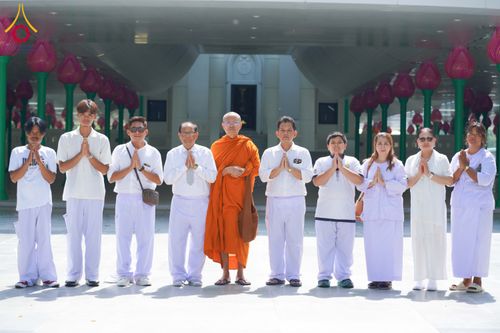 ภาพ No.328864:วันที่ 7-15 พฤษภาคม พ.ศ.2569 ต้อนรับชาวต่างชาติจากประเทศรัสเซีย เมียนมาร์ บังคลาเทศ และศรีลังกาเยี่ยมชมและสักการะพระมหาธรรมกายเจดีย์ ณ วัดพระธรรมกาย