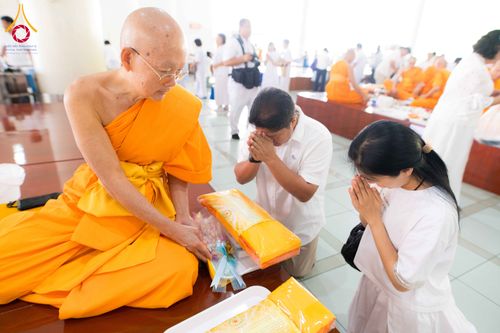 ภาพ No.307374:วันจันทร์ที่ 2  กุมภาพันธ์ พ.ศ. 2569 พิธีบุพเปตพลี ครั้งที 177 วันพระขึ้น 15 ค่ำ เดือน 3 ณ หอฉันคุณยายอาจารย์ วัดพระธรรมกาย จ.ปทุมธานี