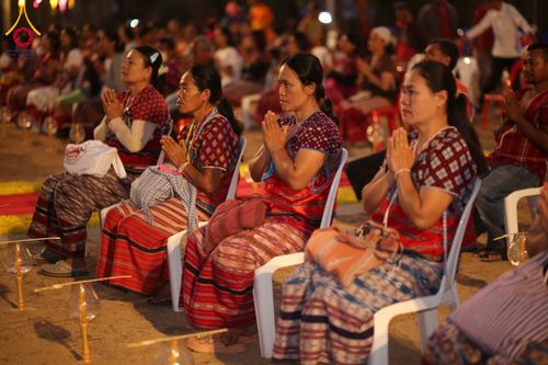 ภาพ No.309081:วันศุกร์ที่ 6 กุมภาพันธ์ พ.ศ.2569 พิธีจุดประทีปโคมลาน ปล่อยโคมลอยถวายเป็นพุทธบูชา  ณ ลานธรรมเจดีย์วัดทุ่งเจริญธรรม อ.อมก๋อย จ.เชียงใหม่