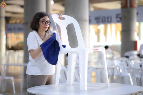 ภาพ No.322692:วันที่ 15-18 เมษายน พ.ศ.2569 การเเตรียมโต๊ะฉัน , เตรียมจุดพักค้าง , เรียงเก้าอี้ , เรียงกล่องไทยธรรม  เพื่องานถวายมหาสังฆทาน 40,000 กว่าวัดทั่วประเทศ วันคุ้มครองโลก 22 เมษายน พ.ศ.2569 วัดพระธรรมกาย