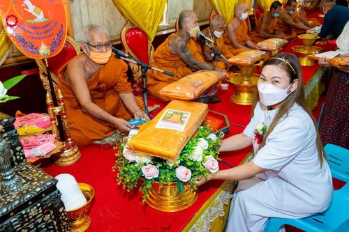ภาพ No.63806:พิธีทอดกฐินสามัคคีทั่วไทย 5,000 วัด โดยคณะศิษยานุศิษย์วัดพระธรรมกาย น้อมบูชาธรรม 78 ปี หลวงพ่อธัมมชโย วันที่ 5 พฤศจิกายน พ.ศ. 2565 ณ วัดโพธิ์นางเทรา อ.เมือง จ.สุพรรณบุรี
