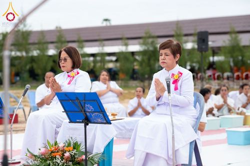 ภาพ No.348930:วันที่ 12 กันยายน พ.ศ.2569 พิธีตักบาตรแด่คณะสงฆ์ 323 วัด 4 จังหวัดชายแดนภาคใต้ พิธีถวายสังฆทานแด่คณะสงฆ์ 323 วัด ปีที่ 22 ครั้งที่ 189 พิธีมอบกองทุนหนุนแรงใจช่วยครูใต้ ปีที่ 19 ครั้งที่ 151 และพิธีทำบุญอุทิศส่วนกุศลให้ผู้วายชนม์ ณ ศูนย์อบรมเยาวชนปัตตานี 