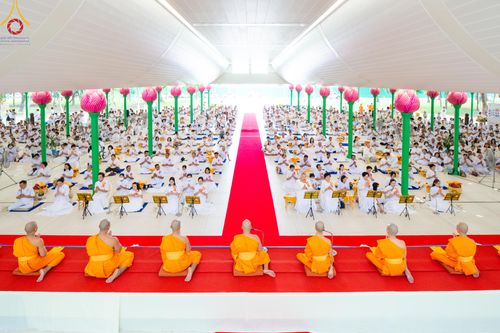 ภาพ No.137745:พิธีอุปสมบทสามเณรอุทิศชีวิต 11 รูป วันวิสาขบูชา พุธที่ 22 พฤษภาคม พ.ศ.2567 ณ อุโบสถ วัดพระธรรมกาย