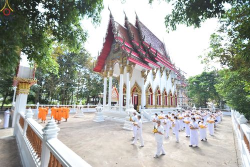 ภาพ No.67000:พิธีอุปสมบทวัดพันเสด็จนอก อ.ศรีราชา จ.ชลบุรี รับบุญจัดงานโดย สำนักพัฒนาเยาวชนโลก เมื่อวันที่ 7 ธันวาคม พ.ศ. 2565