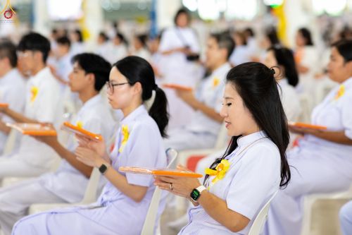 ภาพ No.345581:วันพฤหัสบดีที่ 27 สิงหาคม พ.ศ.2569 พิธีทอดผ้าป่าเพื่อถวายอุปกรณ์สื่อโสตทัศน์ อาคาร 82 ปี หลวงพ่อธัมมชโย พิธีทอดผ้าป่าสมทบกฐินวัดพระธรรมกาย และสมทบกฐิน 30,000 กว่าวัดทั่วไทย ครั้งที่ 1 ประจำปี พุทธศักราช 2569 ณ วัดพระธรรมกาย ปทุมธานี