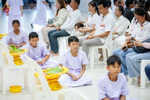 ภาพ No.317406:วันอาทิตย์ ที่ 29 มีนาคม พ.ศ.2569  พิธีปลงผม , พิธีขอขมามอบบาตรและผ้าไตร , พิธีบรรพชา ณ ศูนย์ปฏิบัติธรรมสมุทรปราการ จำนวน 42 รูป