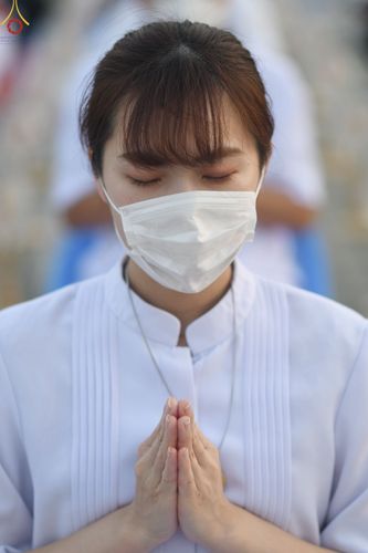 ภาพ No.75368:พิธีจุดประทีปถวายเป็นพุทธบูชา และบูชาธรรมมหาปูชนียาจารย์ ในโครงการธรรมยาตรากตัญญูบูชา มหาปูชนียาจารย์ พระมงคลเทพมุนี(สด จนฺทสโร) พระผู้ปราบมาร ปีที่ 11 ณ อนุสรณ์สถานลำดับที่ 7 สถานที่ขยายวิชชาธรรมกาย วัดพระธรรมกาย จ.ปทุมธานี วันที่ 31 มกราคม พ.ศ. 2566