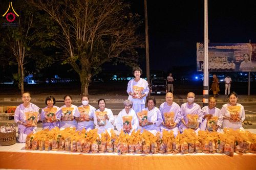 ภาพ No.281483:วันอาทิตย์ที่ 28 ธันวาคม พ.ศ.2568 ตักบาตรพระ 1000 รูป ปีที่ 1 ทำบุญเมืองสตูลส่งท้ายปี ณ หน้าโรงเรียนสตูลวิทยา จ.สตูล