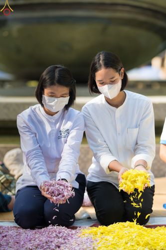 ภาพ No.70804:พิธีต้อนรับพระธรรมยาตรา ในโครงการธรรมยาตรากตัญญูบูชา มหาปูชนียาจารย์ พระมงคลเทพมุนี(สด จนฺทสโร) พระผู้ปราบมาร อนุสรณ์สถาน 7 แห่ง ปีที่ 11 วันที่ 14 มกราคม พ.ศ. 2566 ณ อนุสรณ์สถานลำดับที่ 3 สถานที่เกิดในเพศสมณะ วัดสองพี่น้อง อ.สองพี่น้อง จ.สุพรรณบุรี
