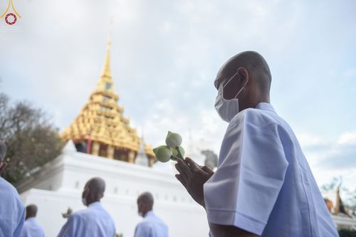 ภาพ No.65508:พิธีเวียนประทักษิณ และขอขมามอบผ้าไตร รุ่นบูชาธรรมมหาปูชนียาจารย์  ปี ๒๕๖๕ ณ วัดพระพุทธบาทราชวรมหาวิหาร  อ.พระพุทธบาท จ.สระบุรี วันเสาร์ที่ ๒๐ พฤศจิกายน พ.ศ. ๒๕๖๕